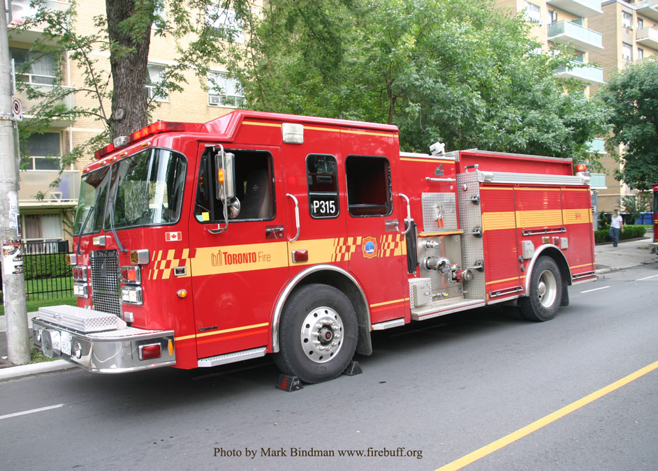 Canadian fire department apparatus photo