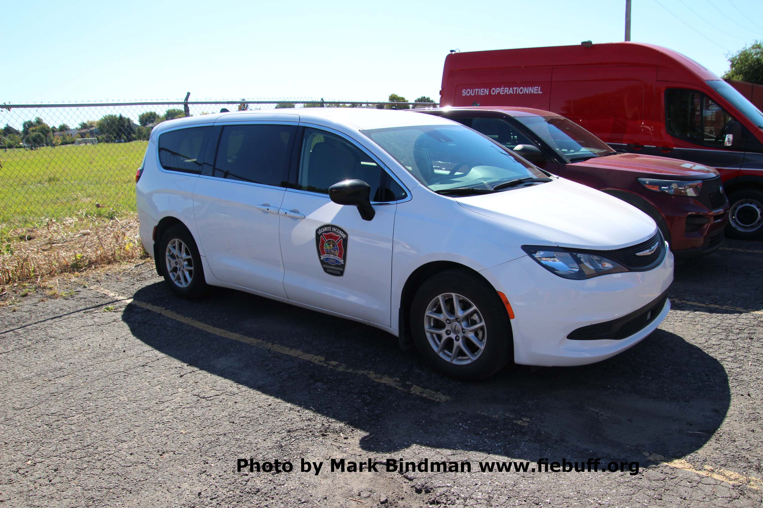 White minivan